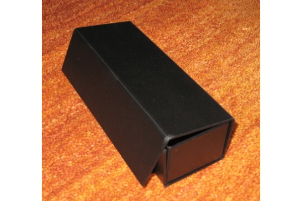 Sulankstoma popierinė dėžutė