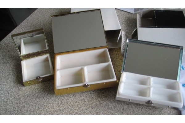 Elegantiškos vaistų dėžutės