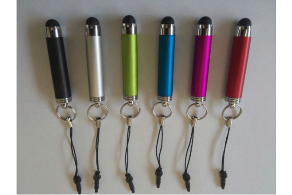 Mini tušinukas su touch ekrano galvute