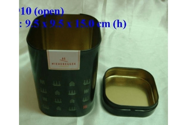 Metalinė kavos dėžutė