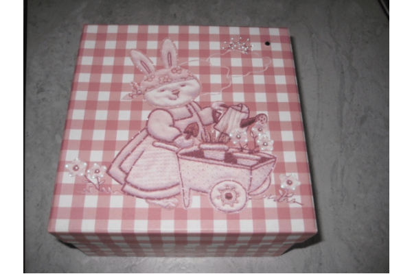 LED mirksinti dėžutė