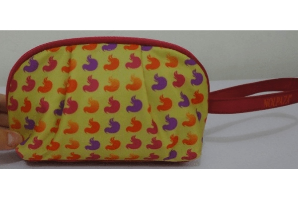 Kosmetinė su Jūsų dizaino spauda