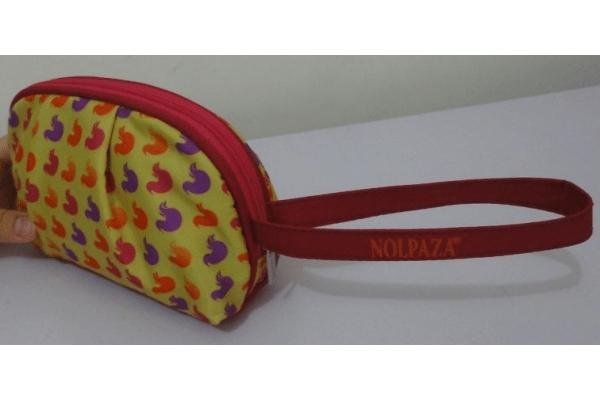 Kosmetinė su Jūsų dizaino spauda