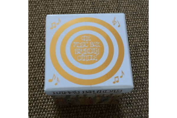 Grojanti gimtadienio dėžutė