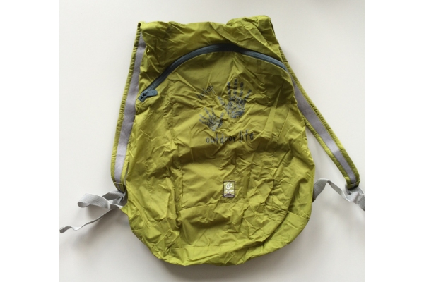 Kompaktiškai susilankstanti lengva kuprinė