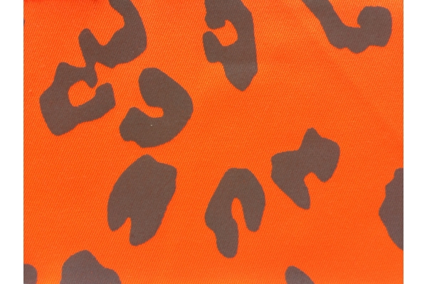 Šviesą atspindinti medžiaga