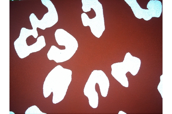 Šviesą atspindinti medžiaga