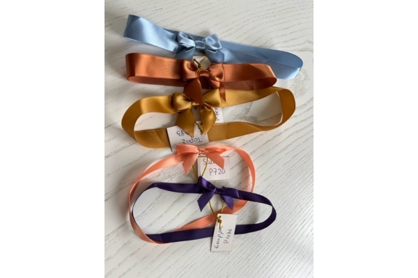 Medžiaginiai dovanų pakavimo kaspinėliai