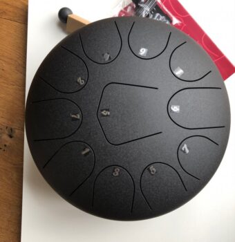Metalinis muzikos instrumentas būgnas